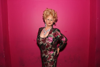 Diana Reyes Tour Pics-0001